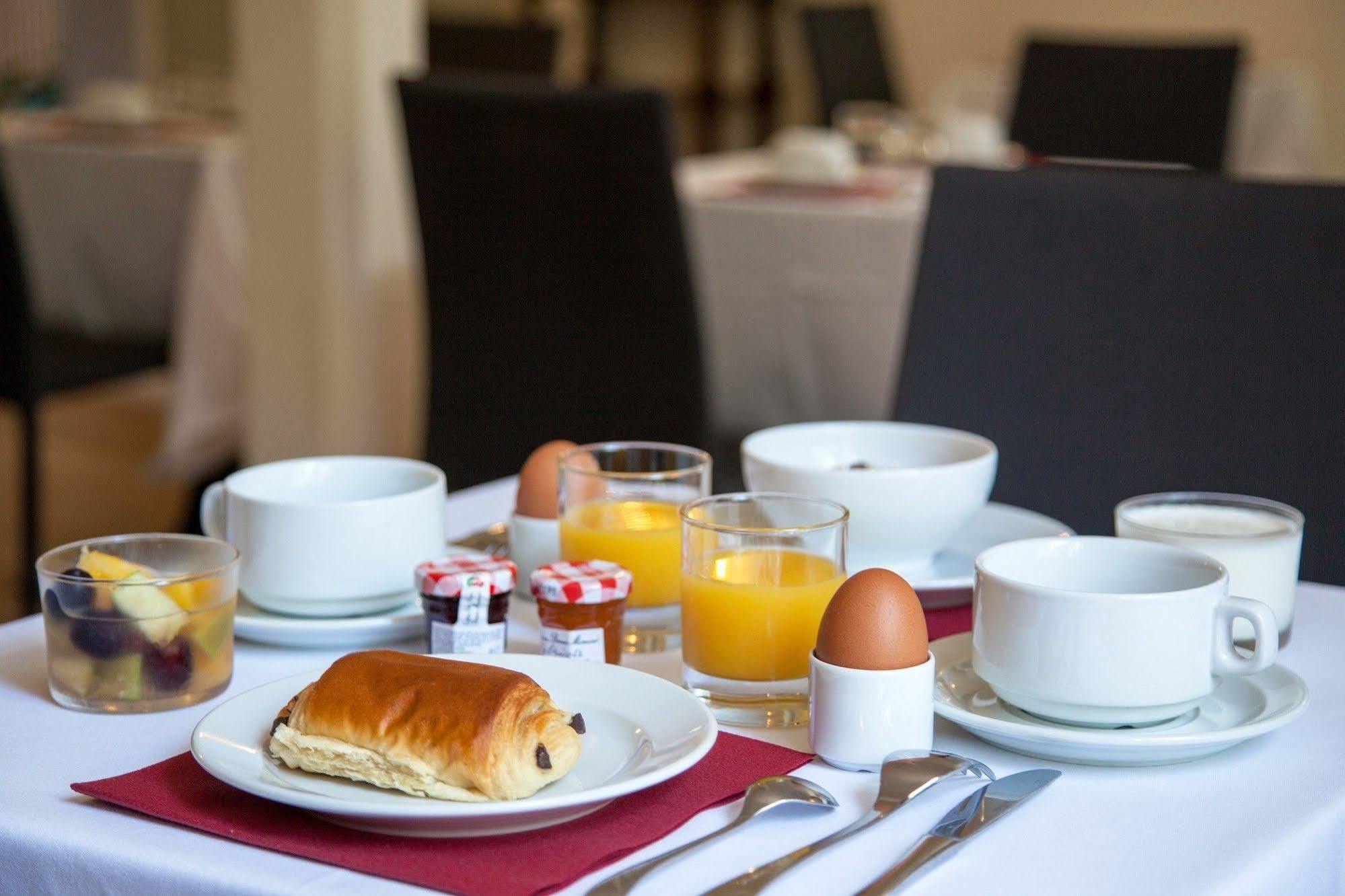The Originals Boutique, Hotel Maison De L'Abbaye Антони Екстериор снимка
